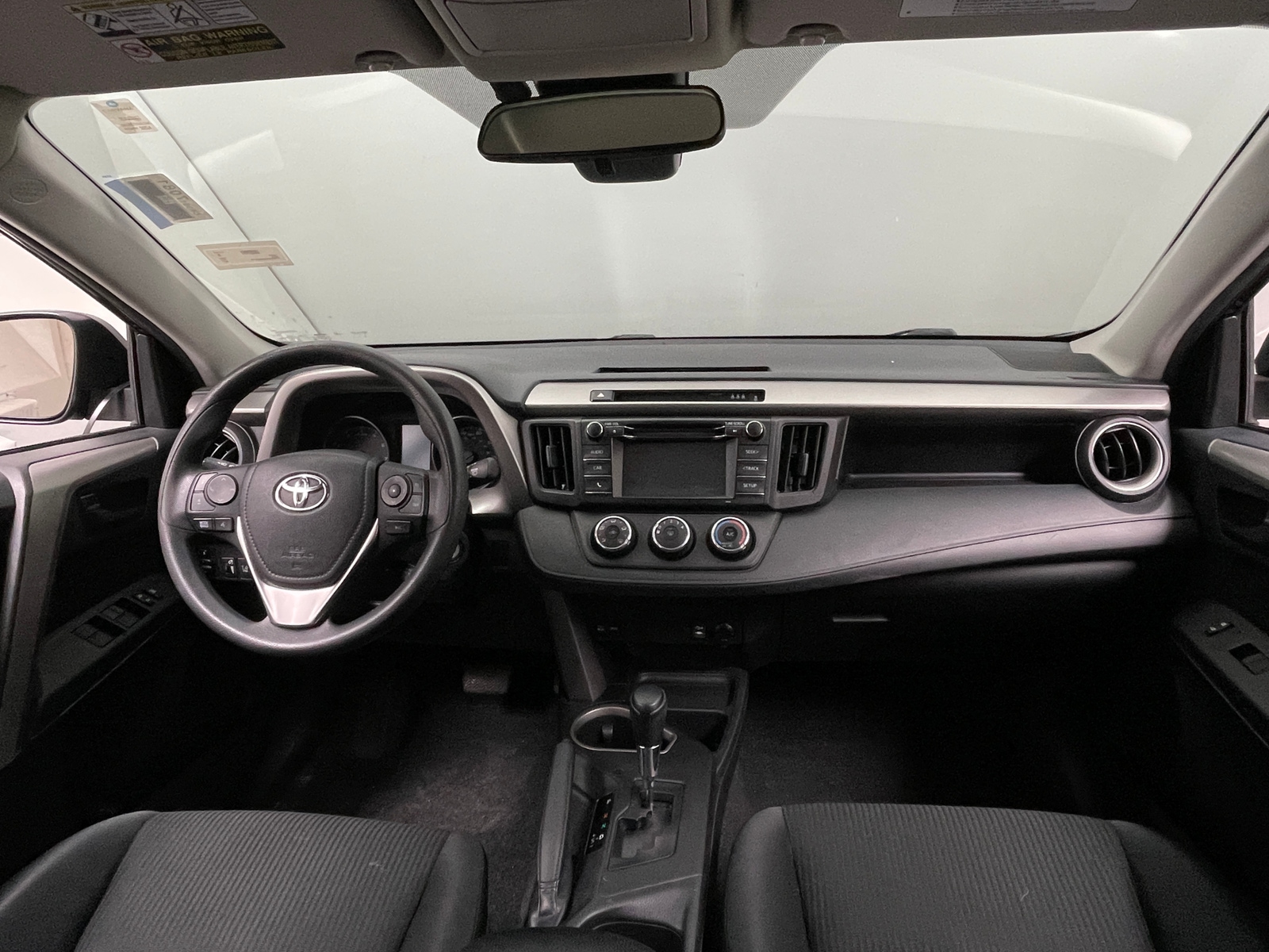 Thumbnail: 2017 Toyota RAV4 - 3