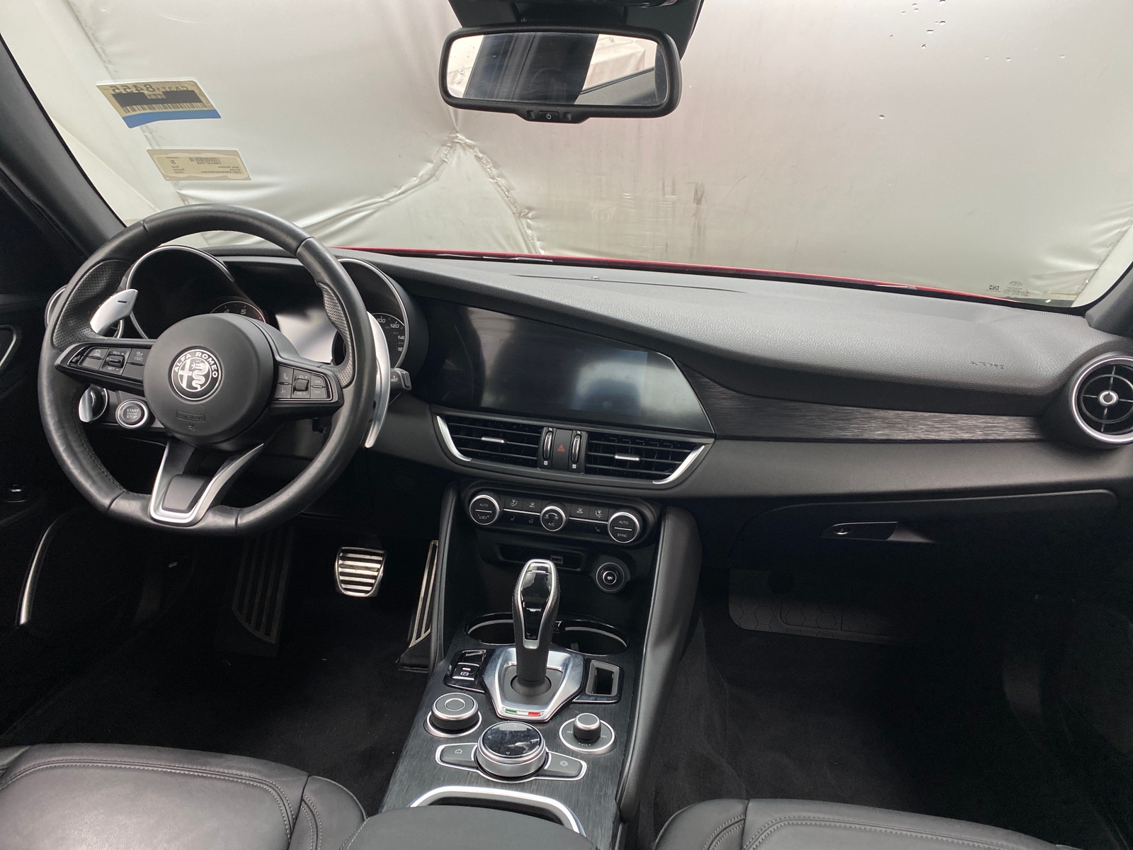 Thumbnail: 2022 Alfa Romeo Giulia - 2