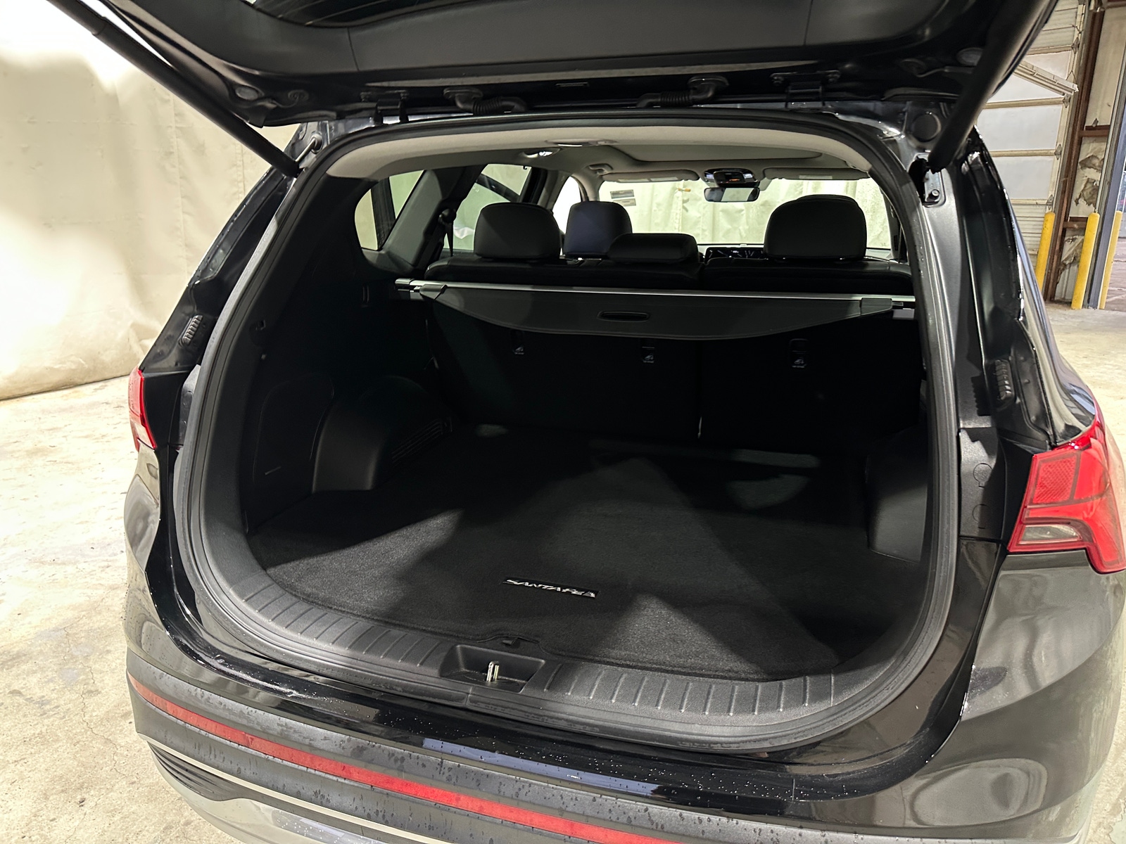 Thumbnail: 2021 Hyundai Santa Fe - 6