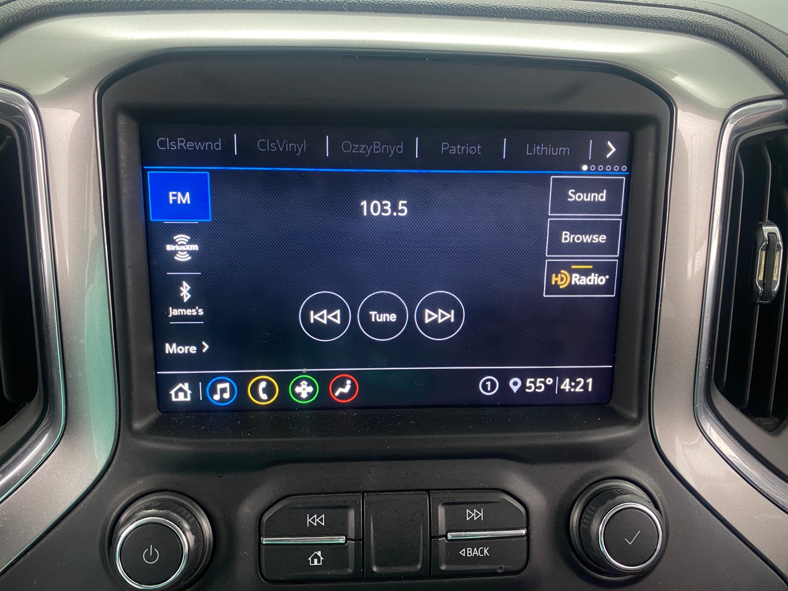 Thumbnail: 2020 Chevrolet Silverado 1500 - 4