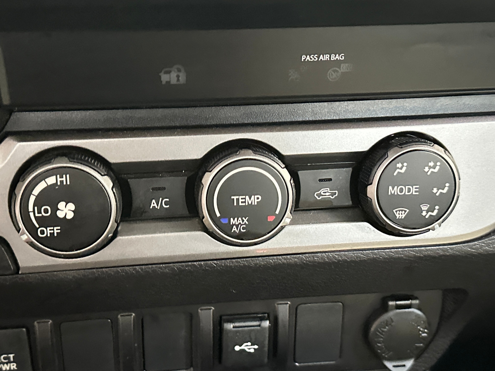 Thumbnail: 2023 Toyota Tacoma - 4