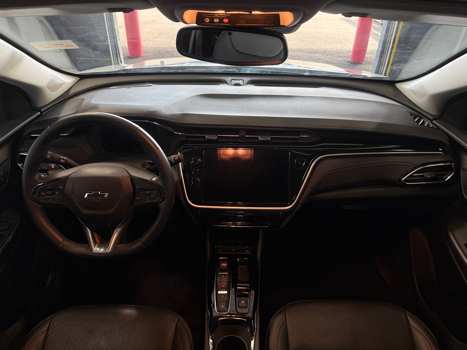 Thumbnail: 2023 Chevrolet Bolt EUV - 3