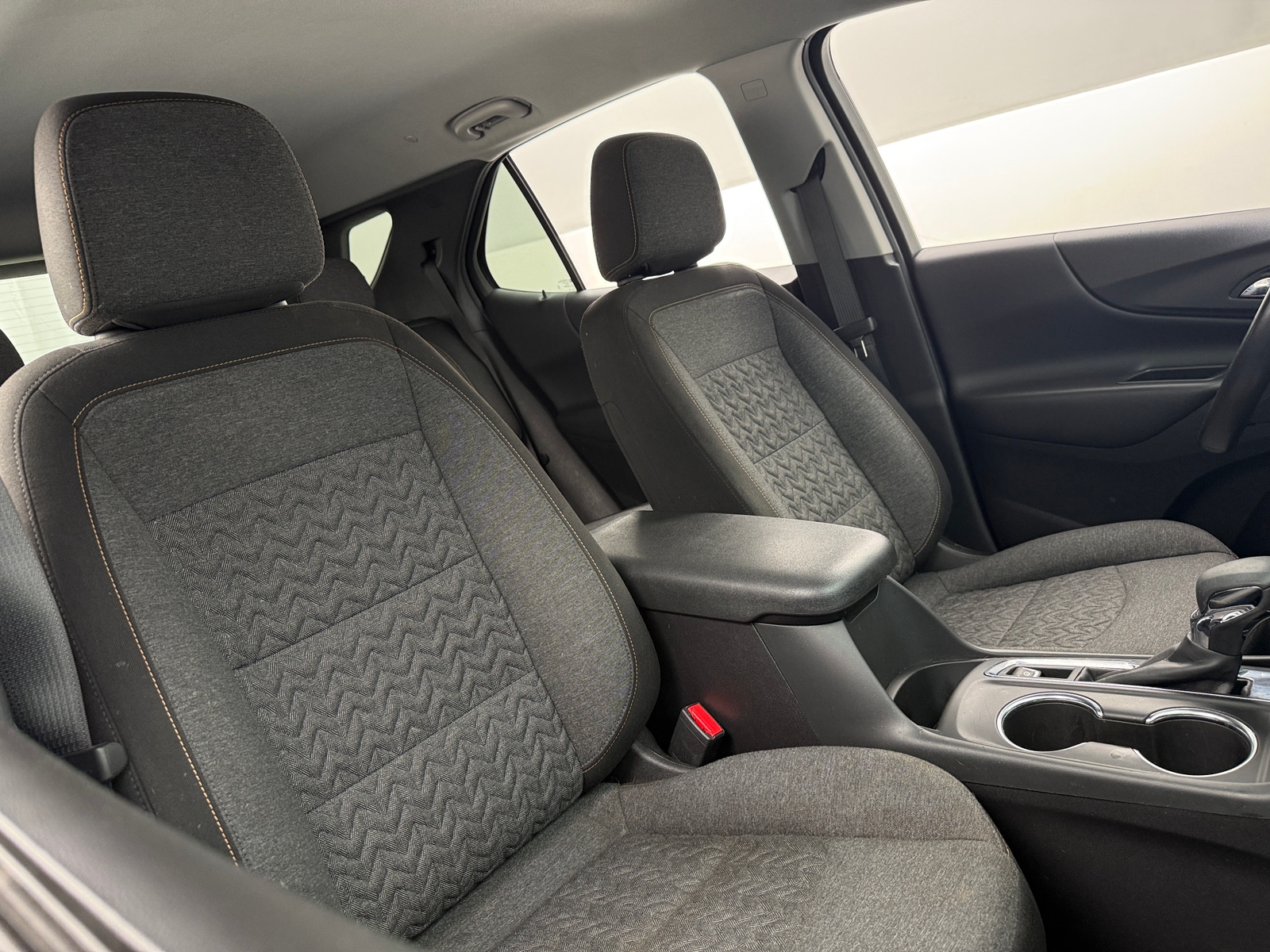 Thumbnail: 2022 Chevrolet Equinox - 2