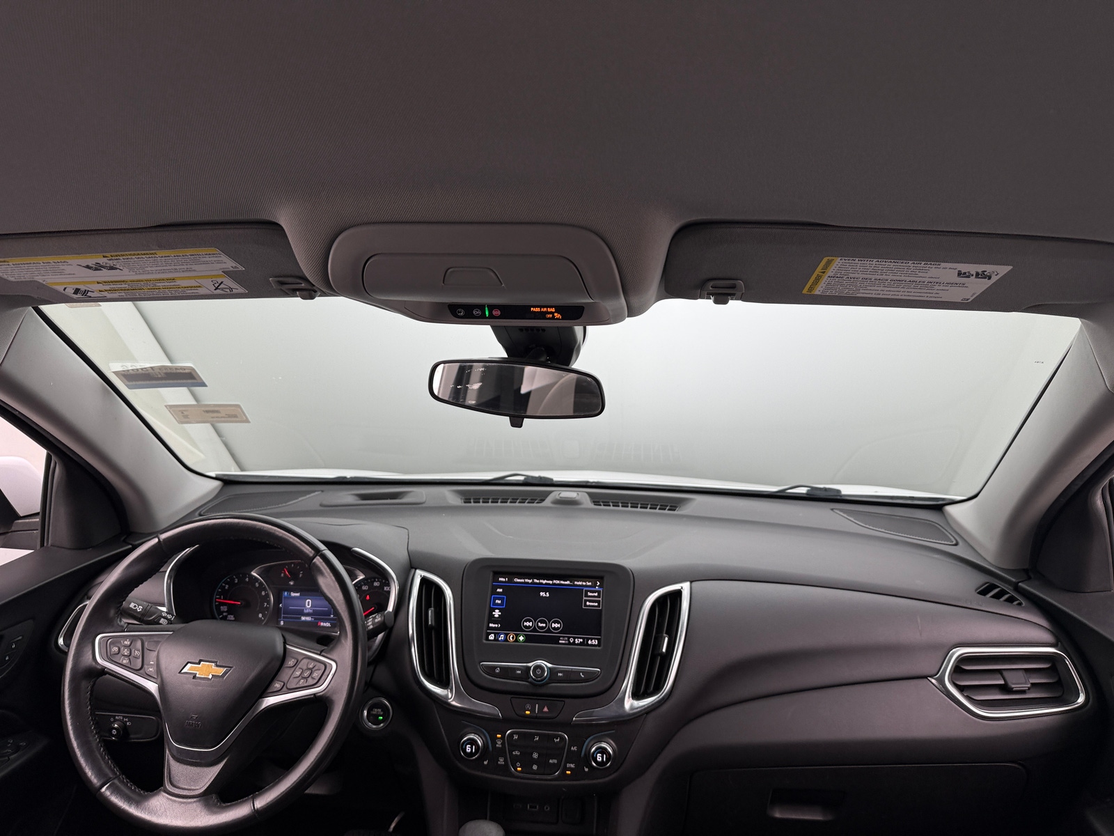 Thumbnail: 2022 Chevrolet Equinox - 3