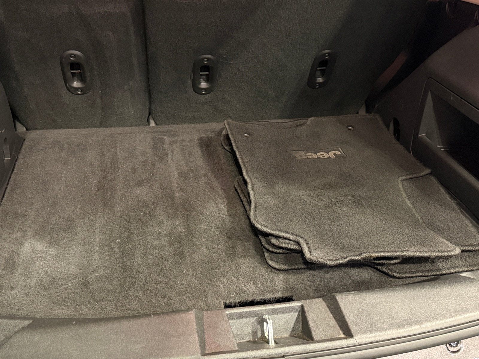 Thumbnail: 2017 Jeep Compass - 6