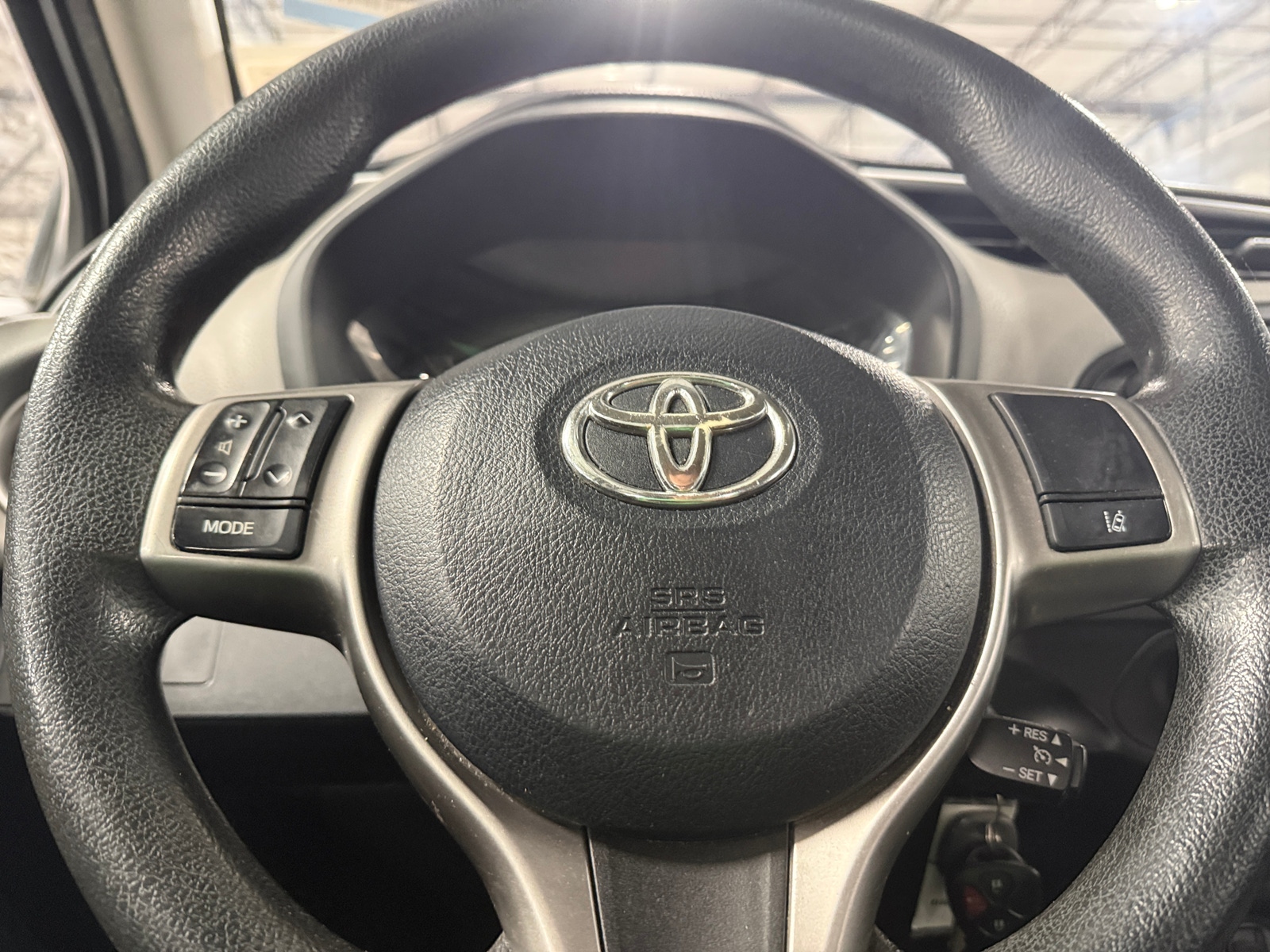 Thumbnail: 2017 Toyota Yaris - 5