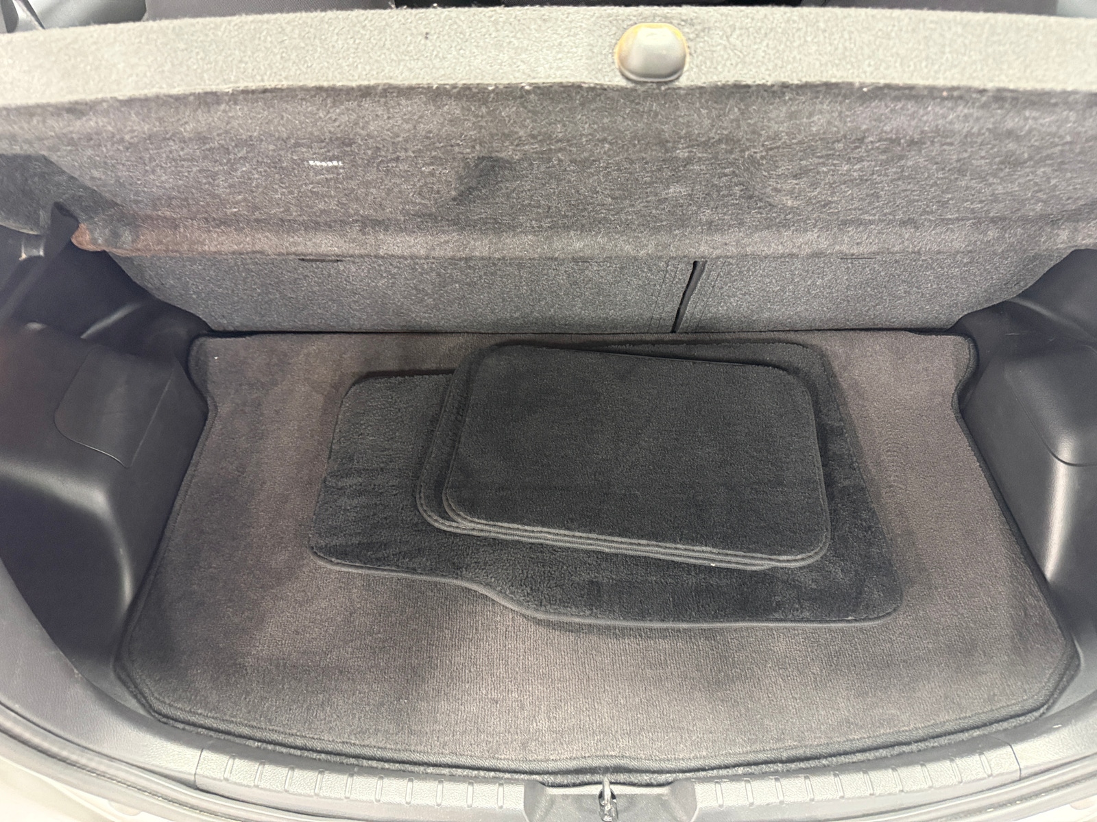 Thumbnail: 2017 Toyota Yaris - 7