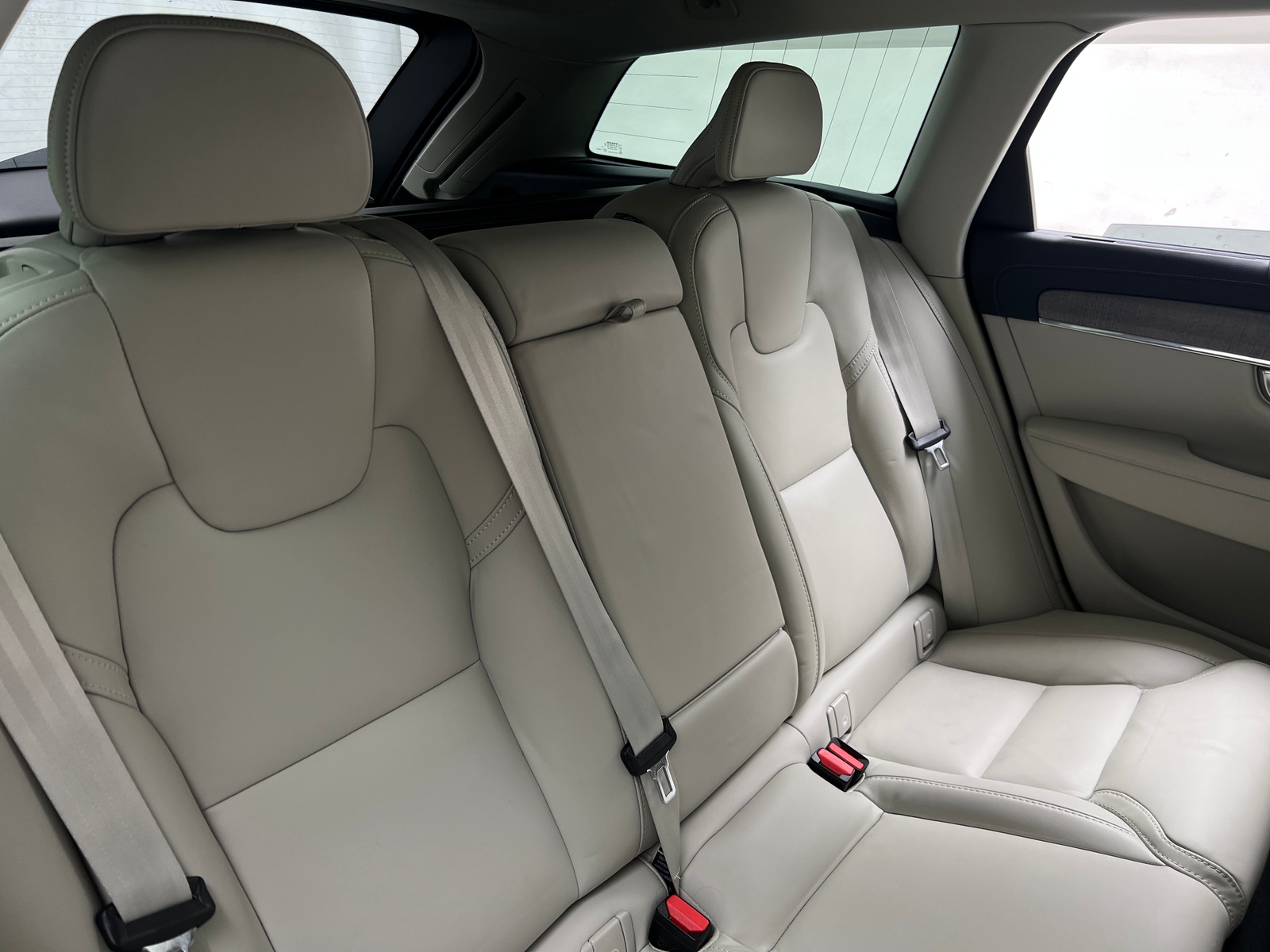 Thumbnail: 2024 Volvo V90 - 5