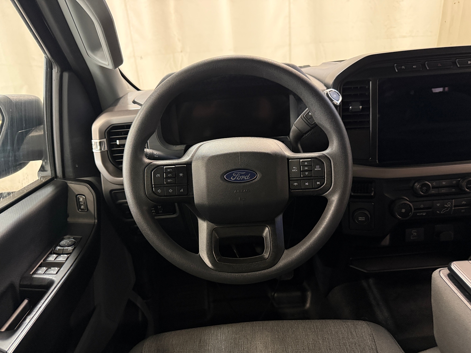 Thumbnail: 2024 Ford Econoline - 5