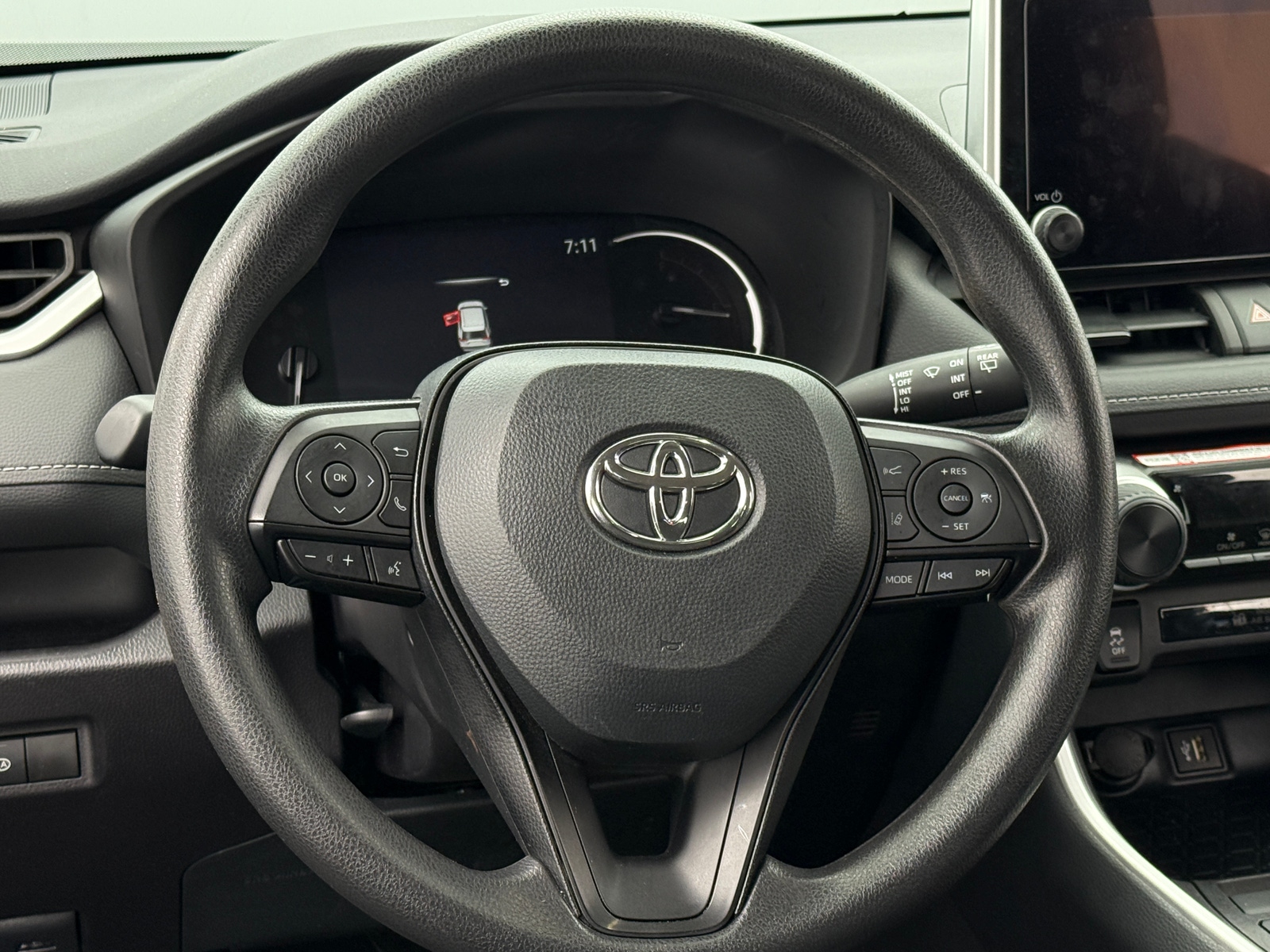 Thumbnail: 2025 Toyota RAV4 - 5