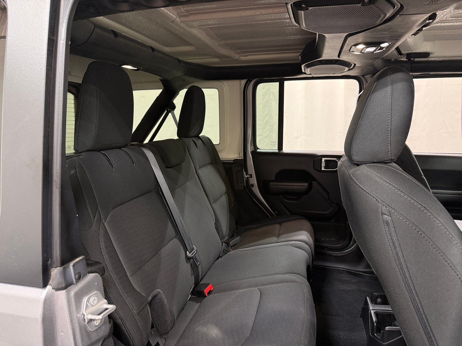 Thumbnail: 2020 Jeep Wrangler - 6