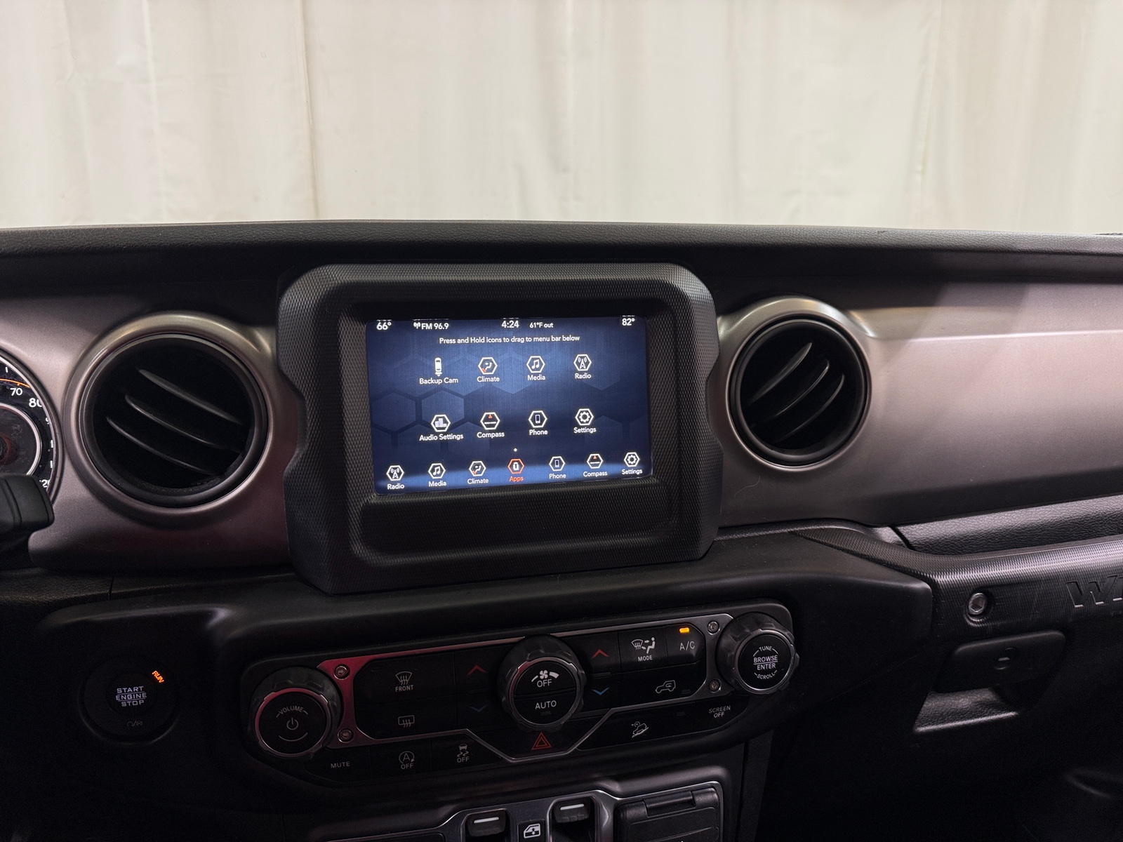 Thumbnail: 2020 Jeep Wrangler - 4