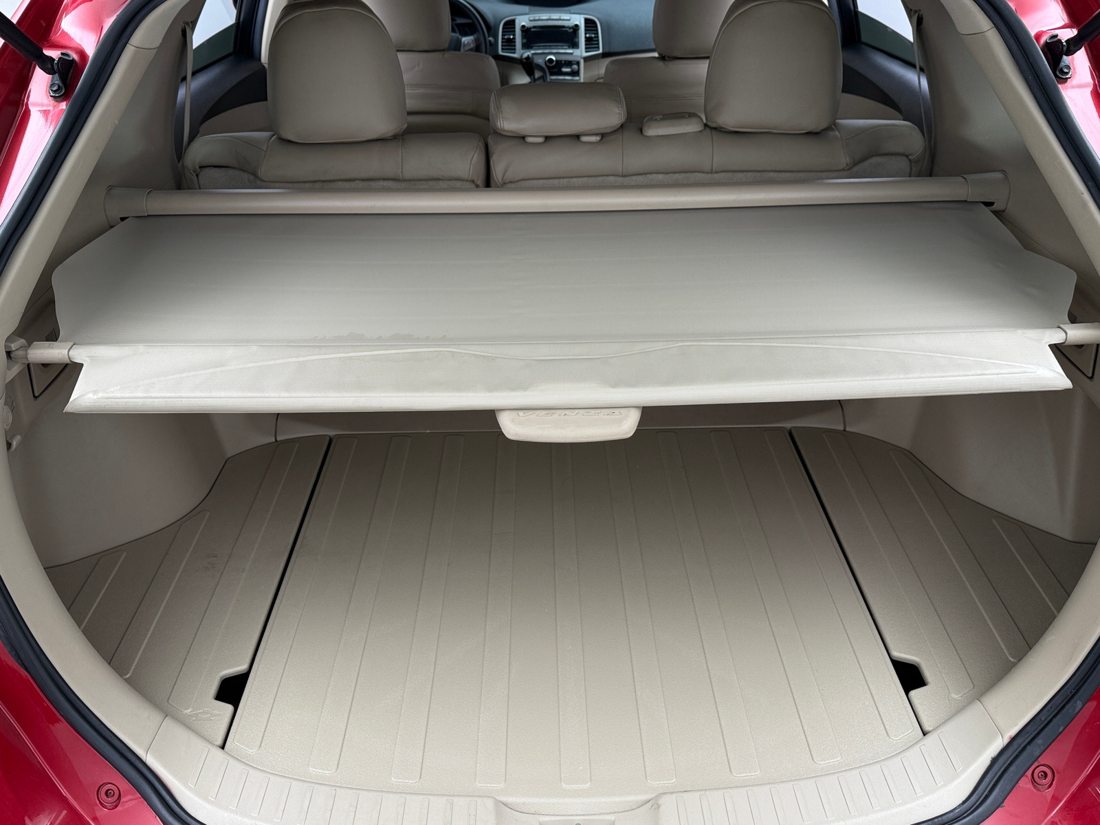 Thumbnail: 2012 Toyota Venza - 7