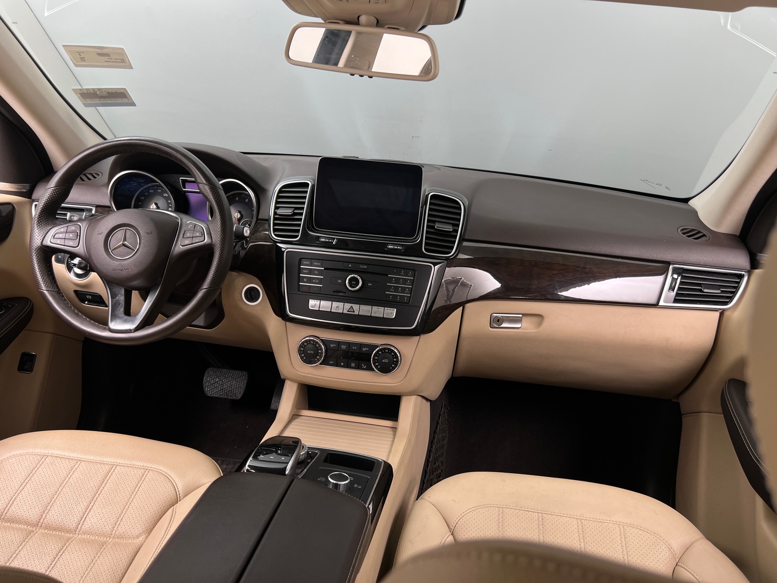 Thumbnail: 2018 Mercedes-Benz GLE - 2