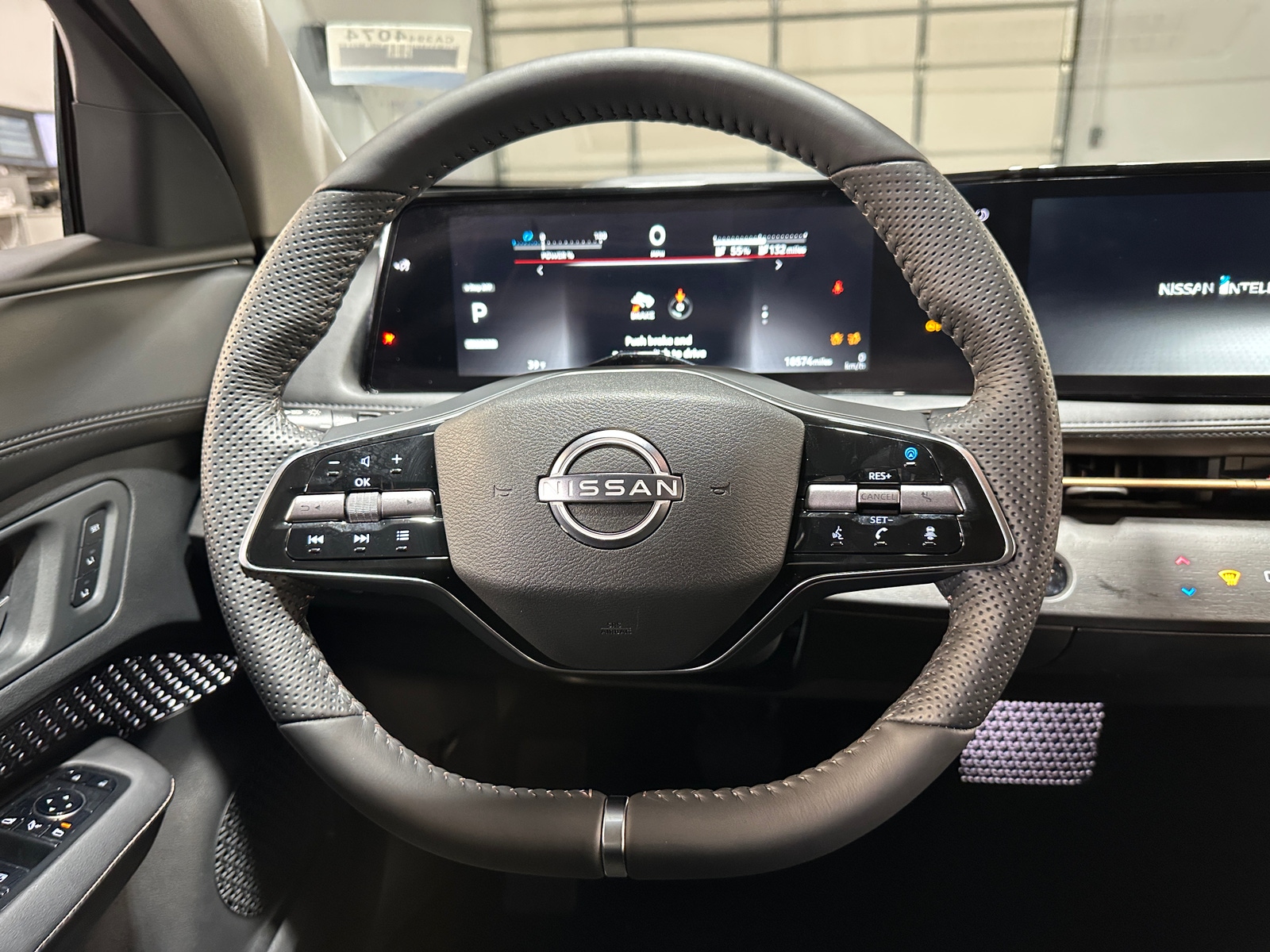 Thumbnail: 2023 Nissan Ariya - 4