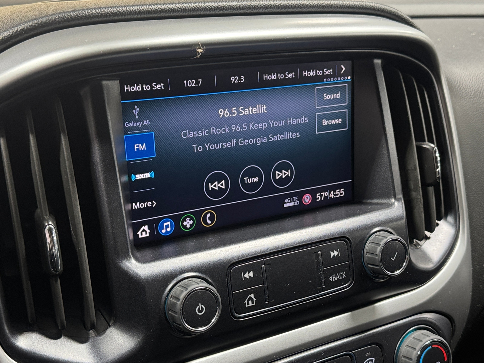 Thumbnail: 2022 Chevrolet Colorado - 4