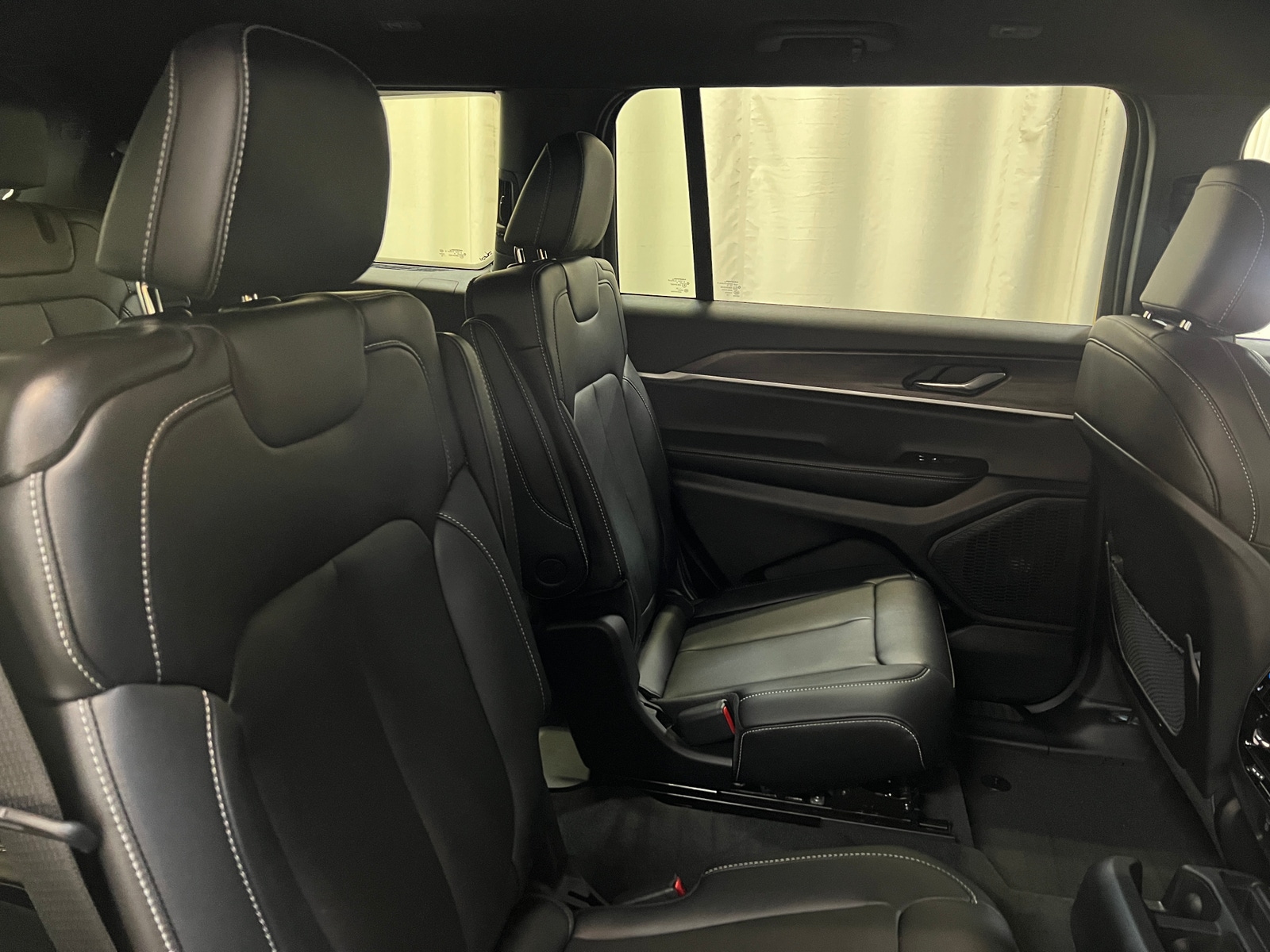 Thumbnail: 2025 Jeep Grand Cherokee L - 5