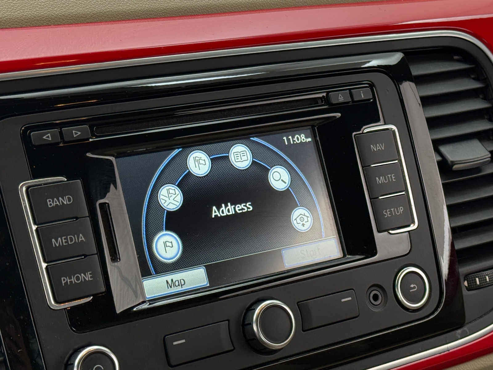 Thumbnail: 2014 Volkswagen Beetle - 3