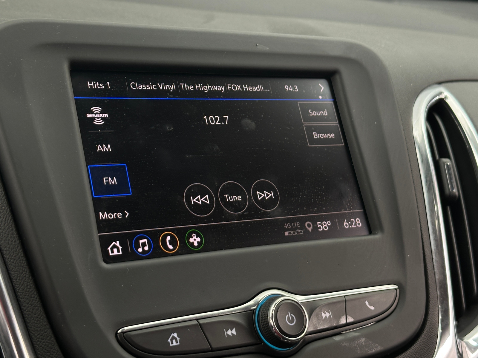 Thumbnail: 2024 Chevrolet Equinox - 4