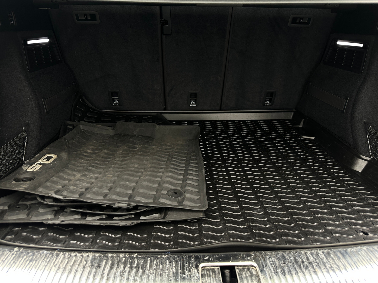 Thumbnail: 2018 Audi SQ5 - 6