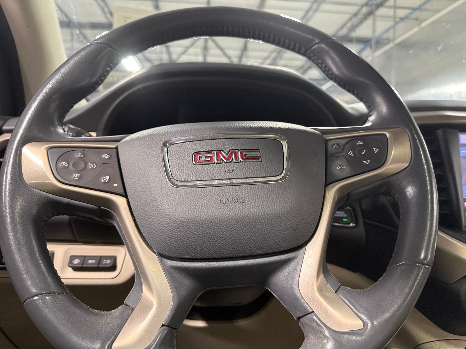 Thumbnail: 2022 GMC Acadia - 4