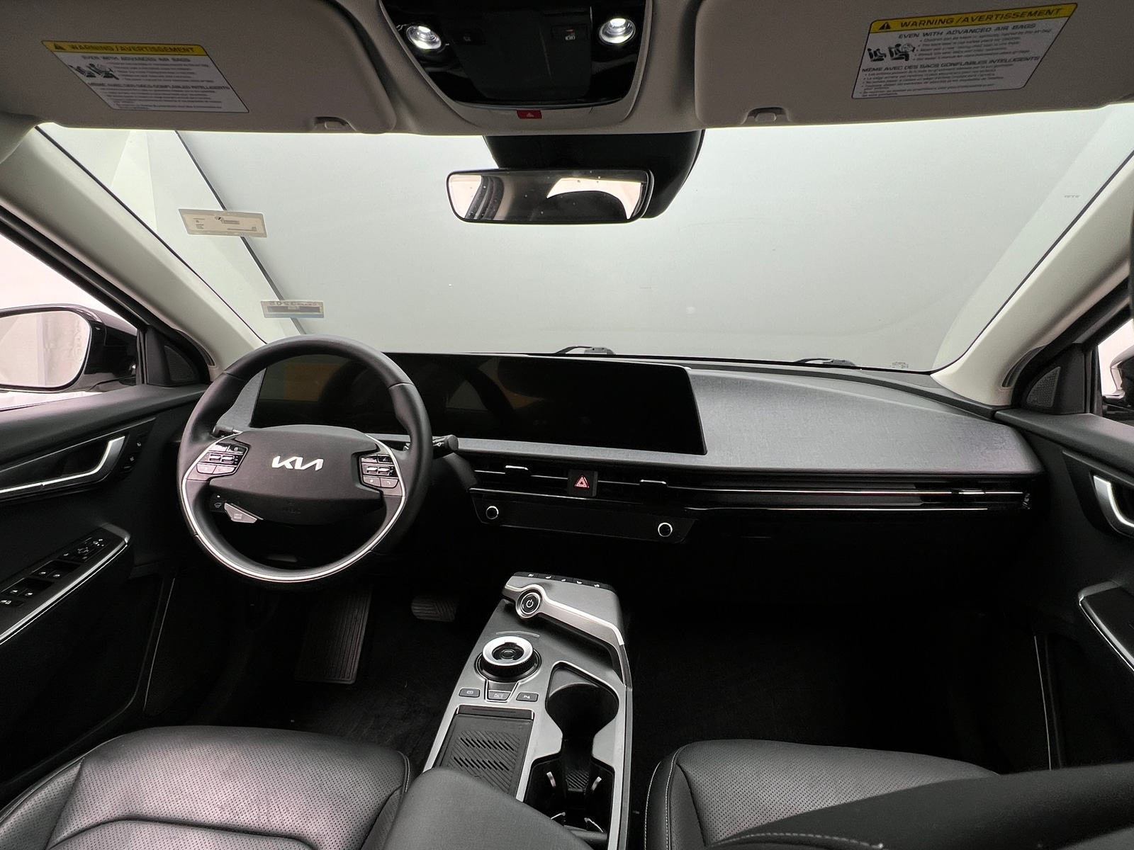 Thumbnail: 2022 Kia EV6 - 2