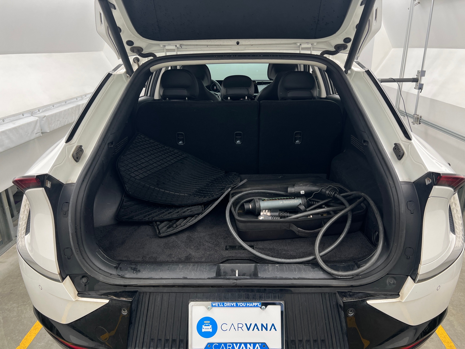 Thumbnail: 2022 Kia EV6 - 6