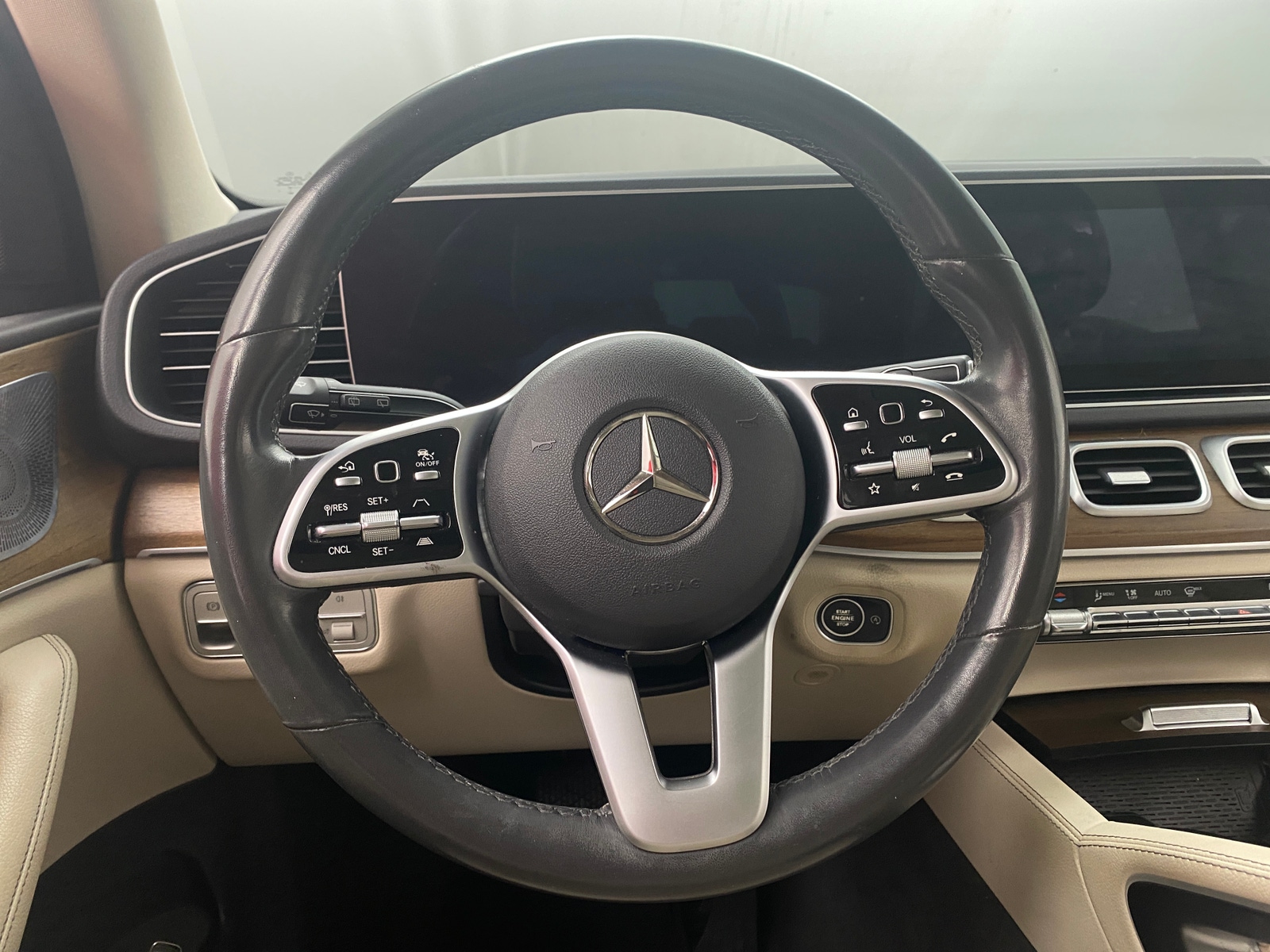 Thumbnail: 2020 Mercedes-Benz GLE - 4