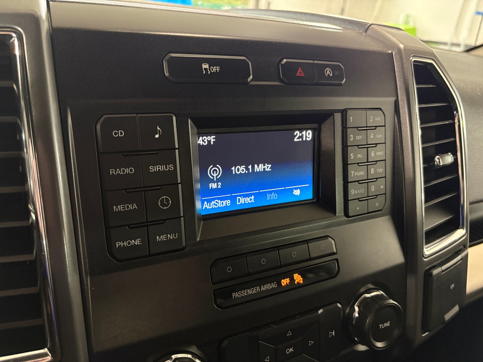 Thumbnail: 2017 Ford Econoline - 4