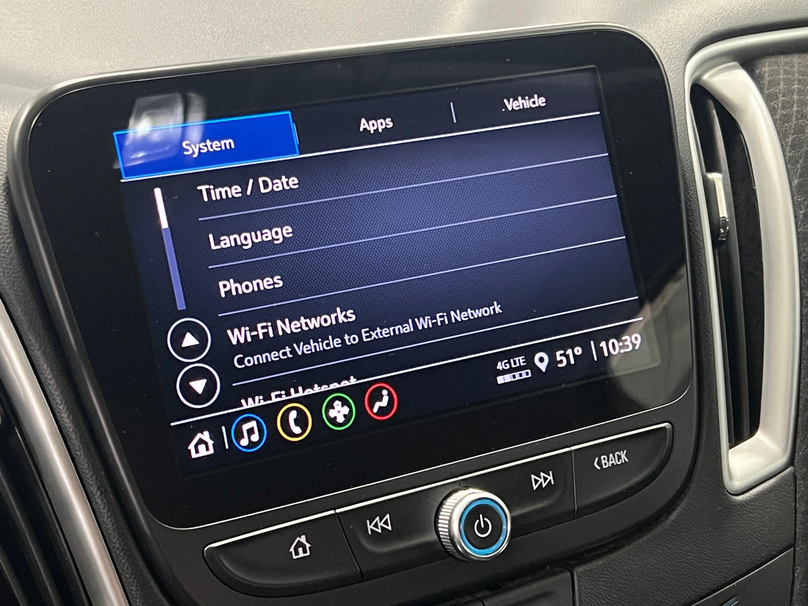 Thumbnail: 2024 Chevrolet Malibu - 4