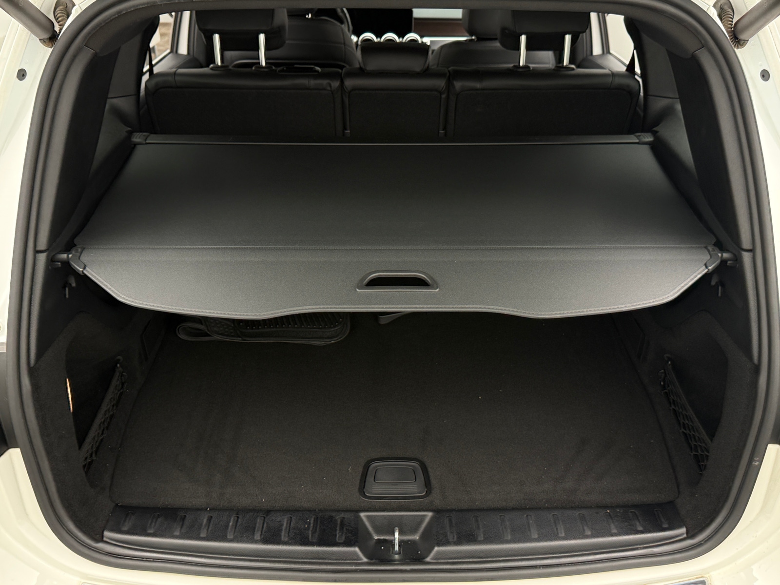 Thumbnail: 2020 Mercedes-Benz GLB - 6