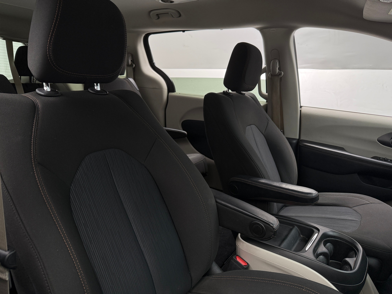 Thumbnail: 2020 Chrysler Pacifica - 2