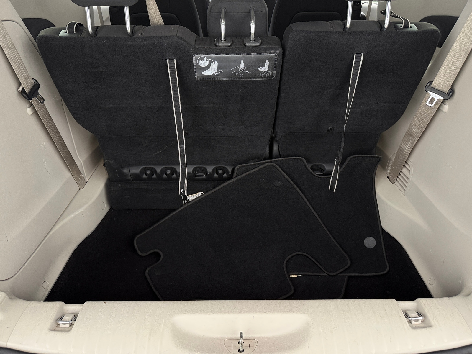 Thumbnail: 2020 Chrysler Pacifica - 7