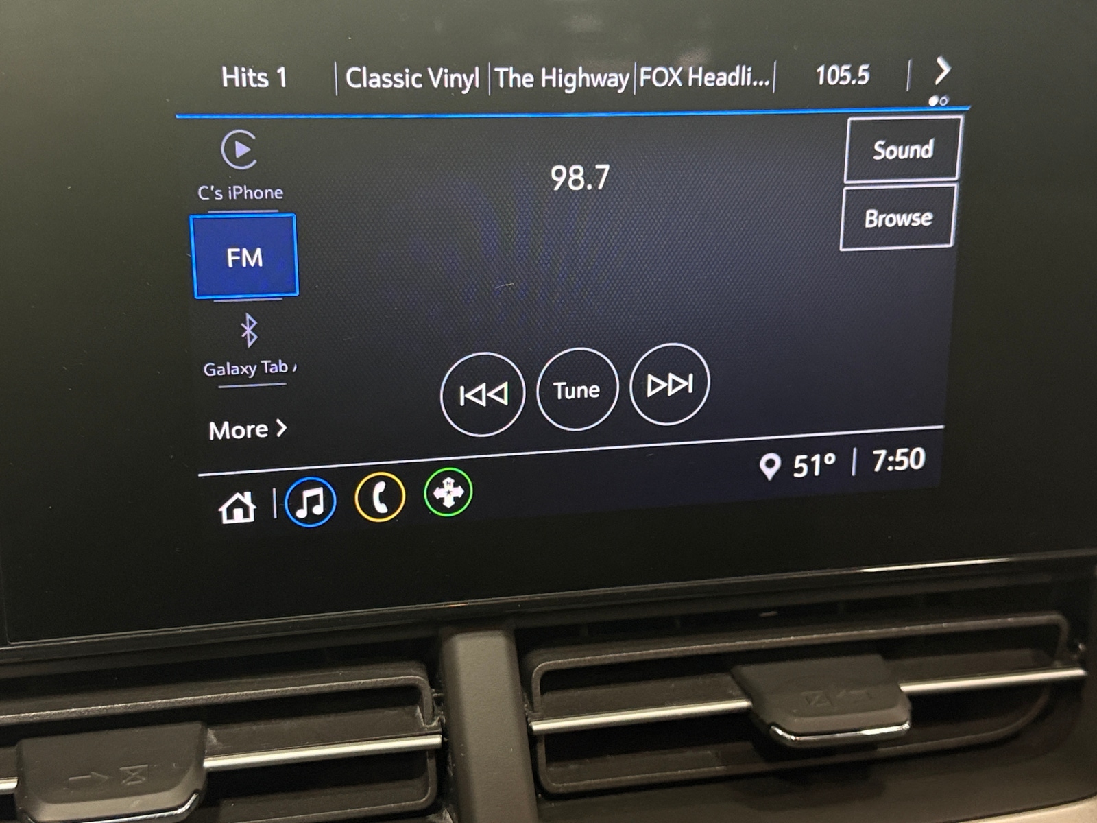 Thumbnail: 2024 Chevrolet Trax - 4