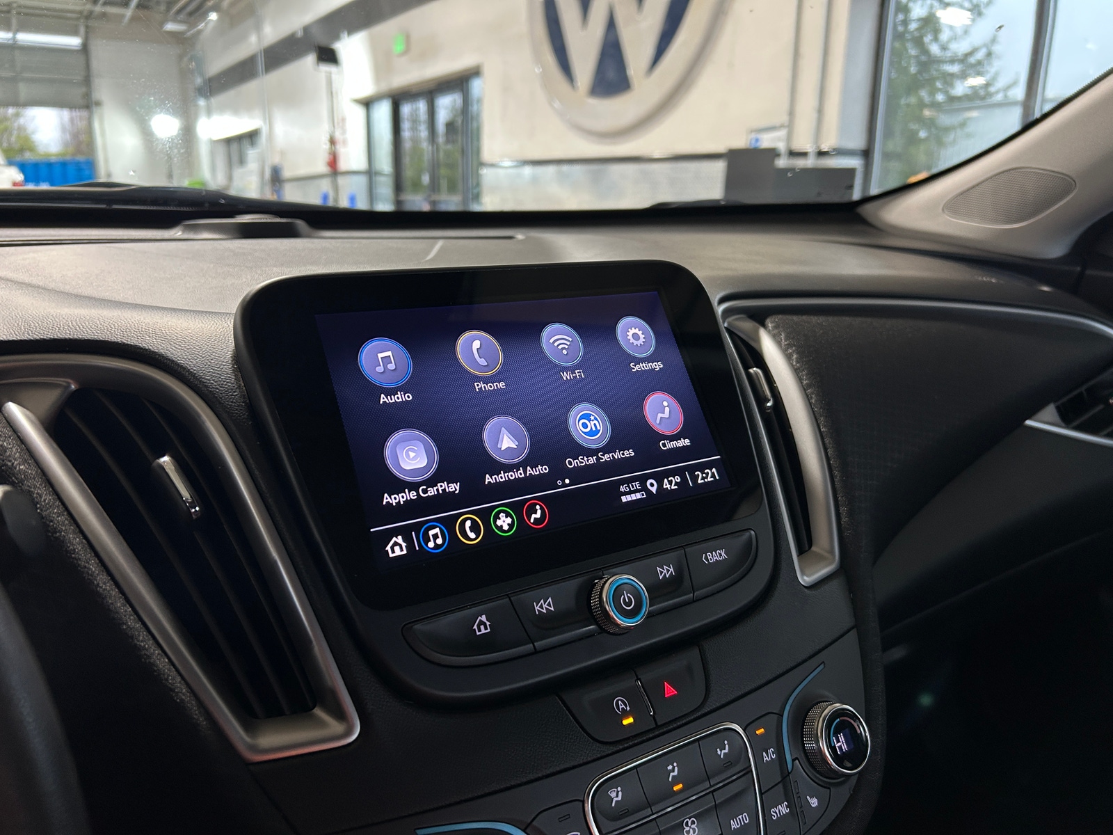 Thumbnail: 2024 Chevrolet Malibu - 4