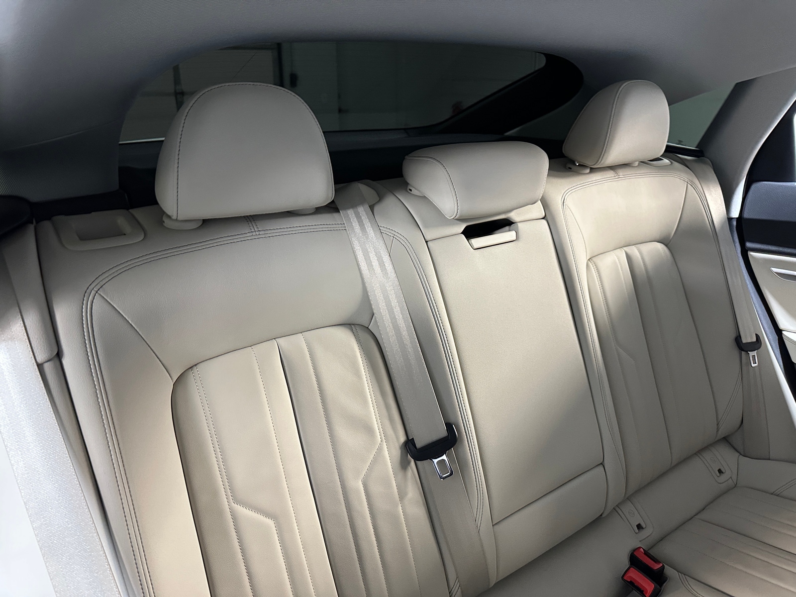 Thumbnail: 2022 Audi e-tron S - 5