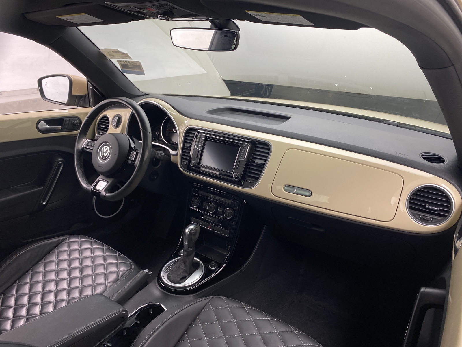 Thumbnail: 2019 Volkswagen Beetle - 2