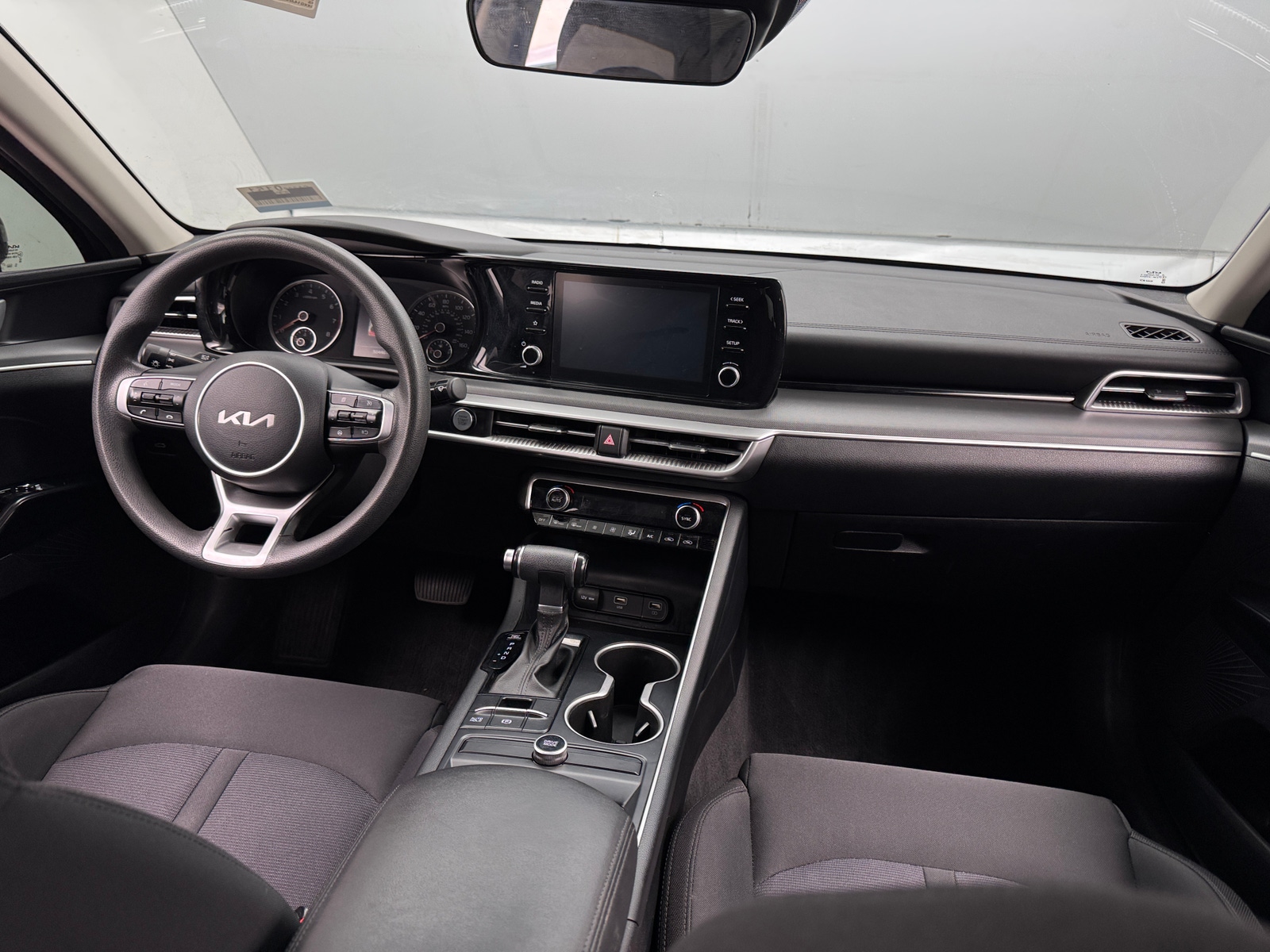 Thumbnail: 2022 Kia K5 - 3