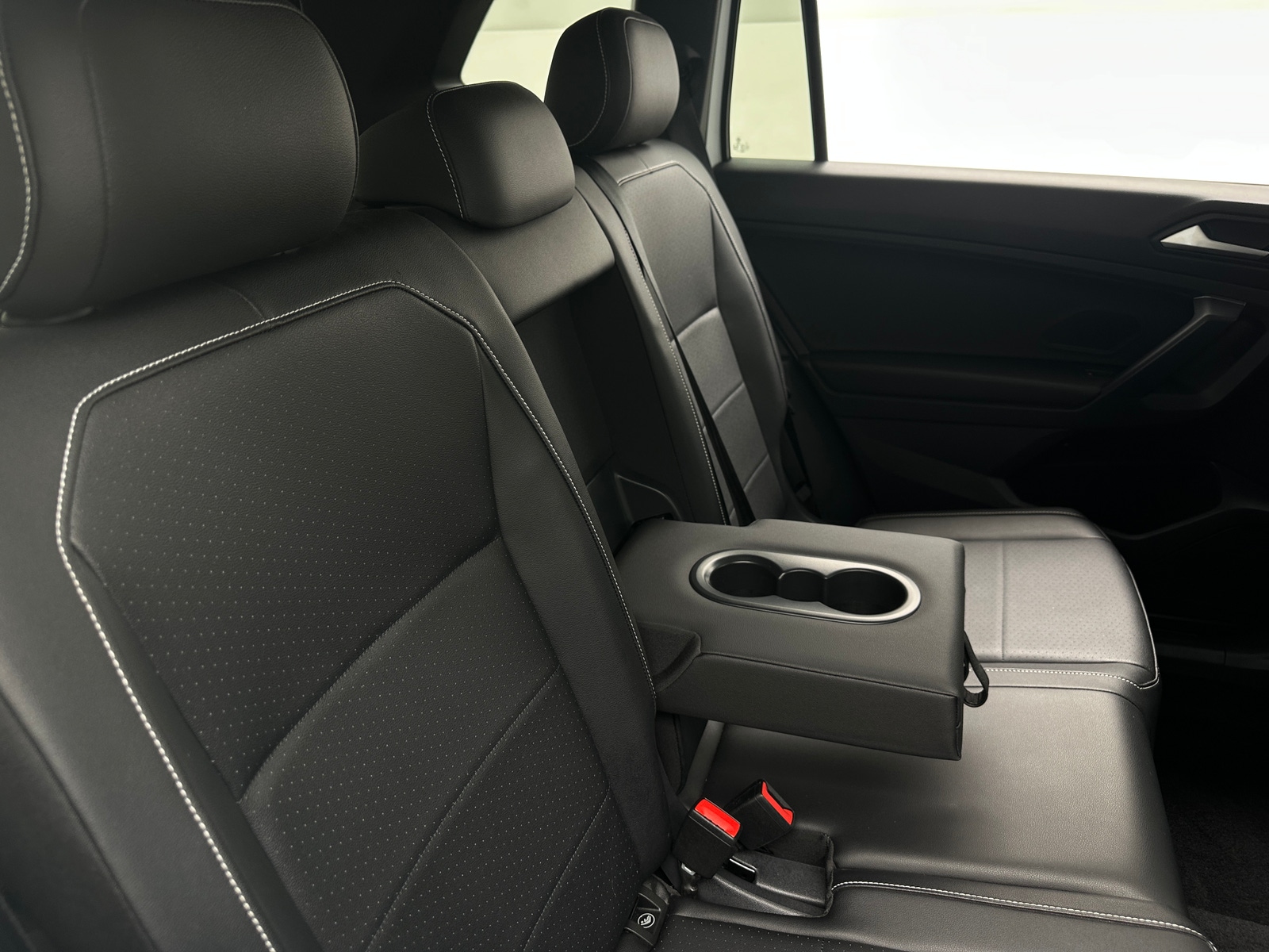 Thumbnail: 2021 Volkswagen Tiguan - 5