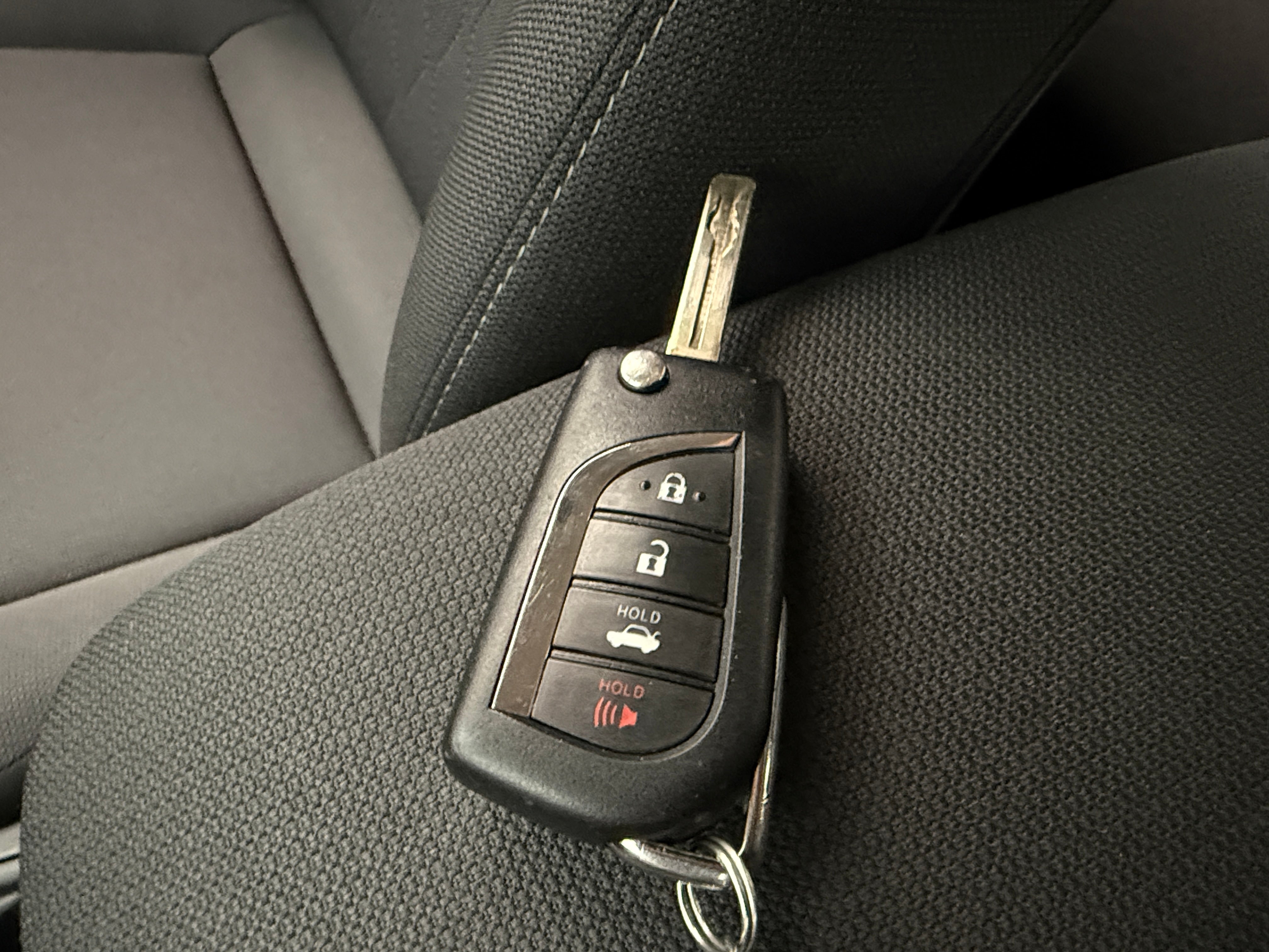 Used 2024 Toyota Corolla LE with VIN 5YFB4MDEXRP095650 for sale in Northfield, Minnesota