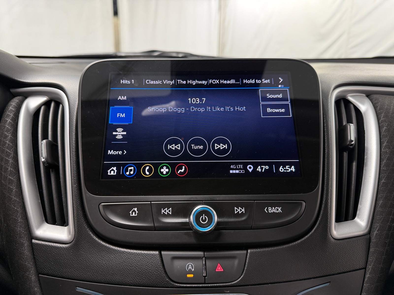 Thumbnail: 2023 Chevrolet Malibu - 4