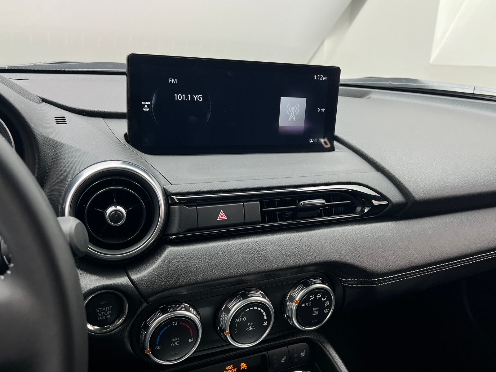 Thumbnail: 2025 Mazda MX-5 Miata - 3