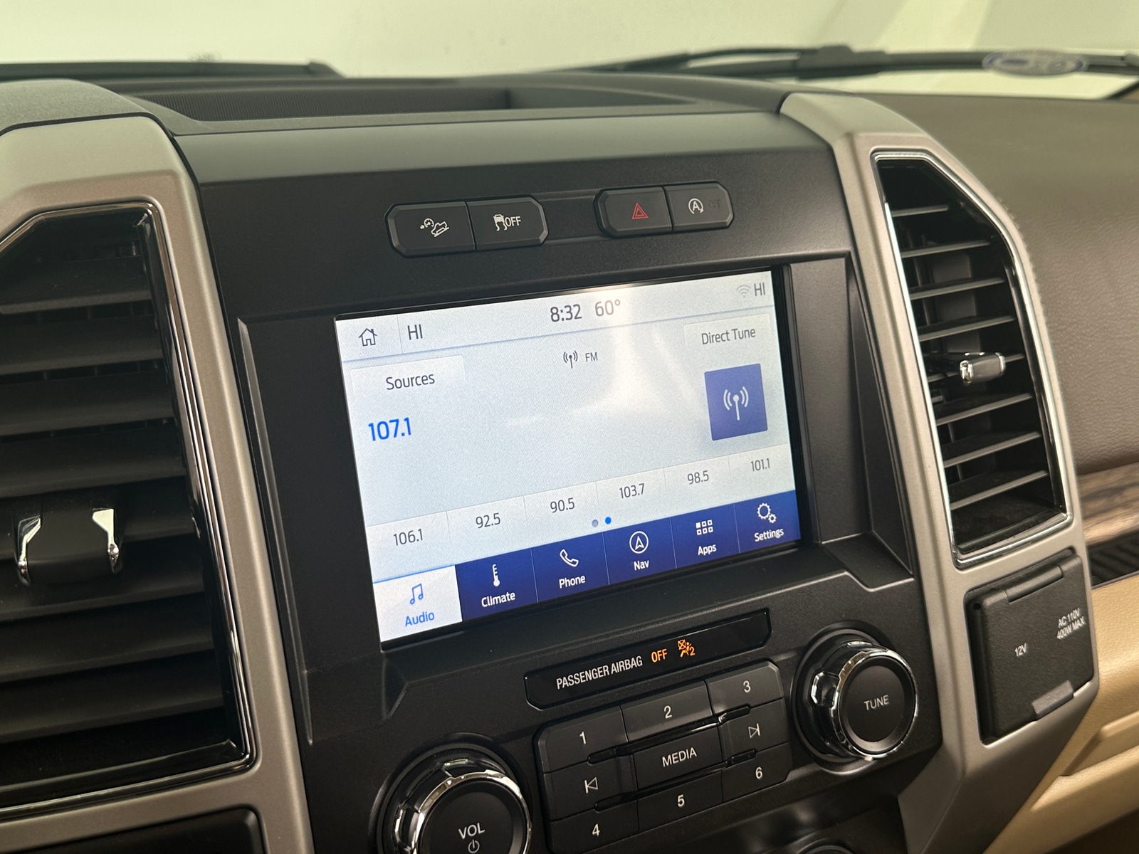 Thumbnail: 2019 Ford Econoline - 3