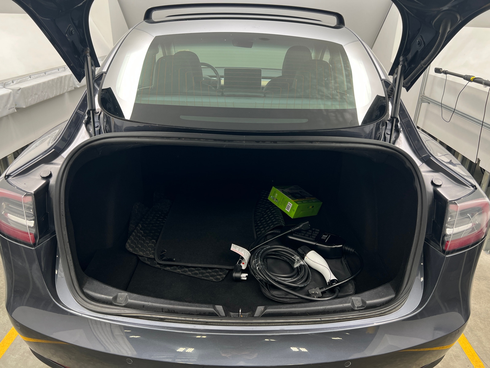 Thumbnail: 2018 Tesla Model 3 - 6