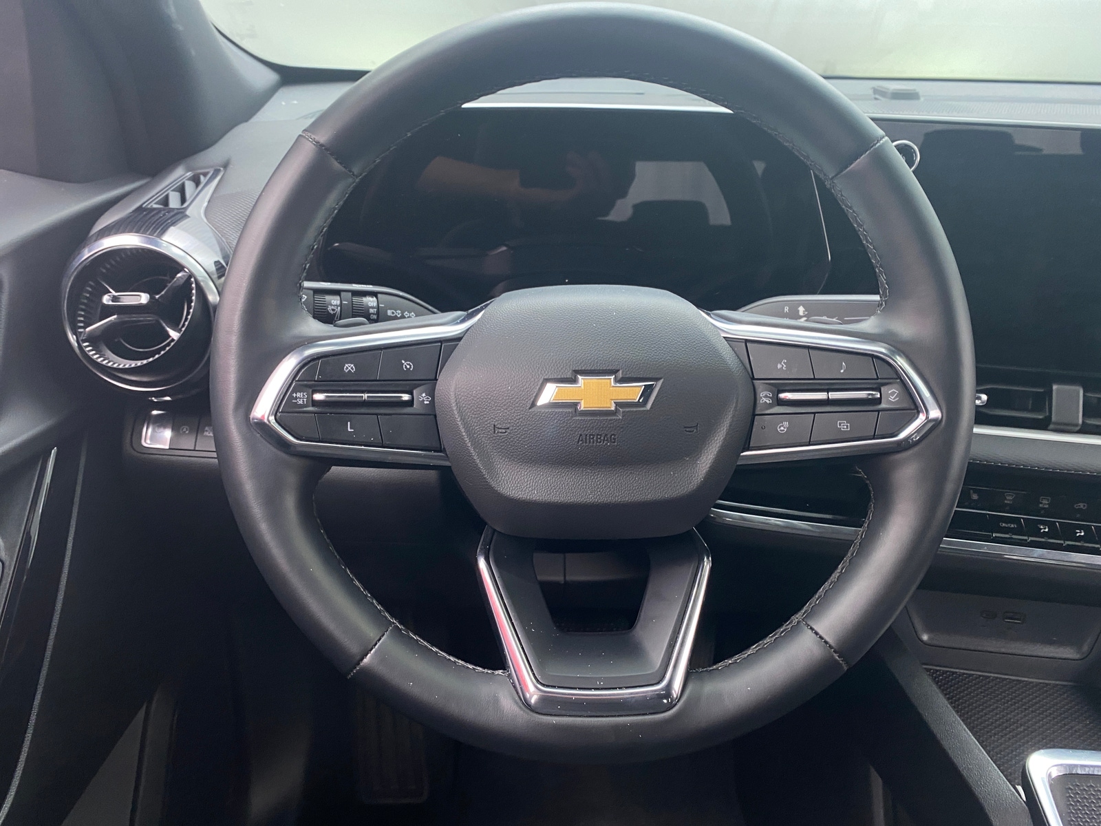 Thumbnail: 2025 Chevrolet Equinox - 5