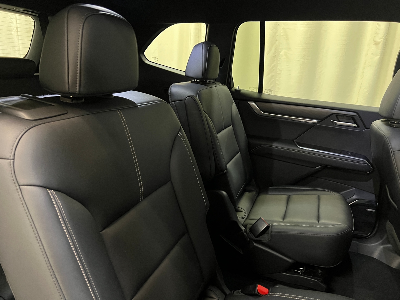 Thumbnail: 2024 GMC Acadia - 5