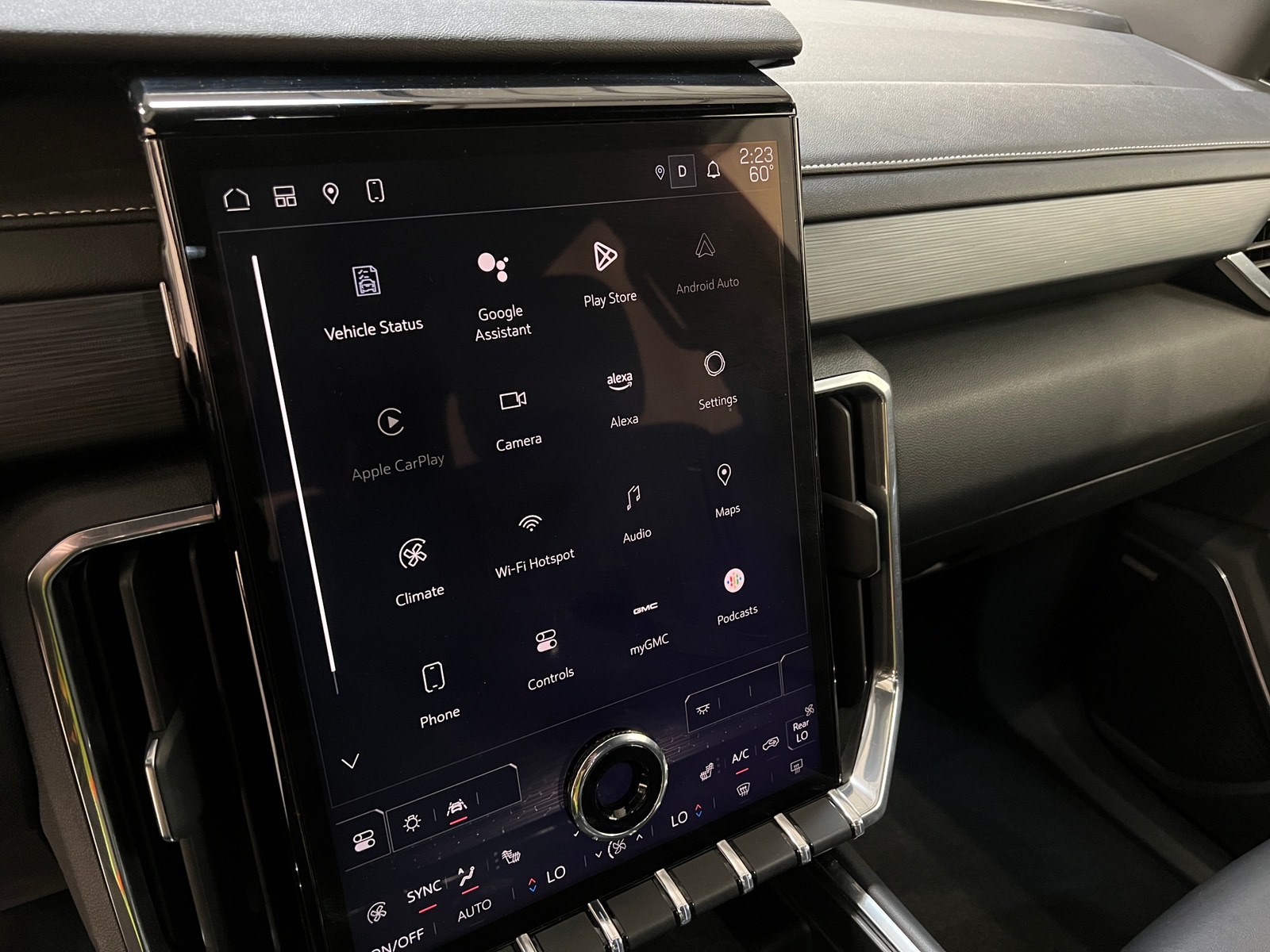 Thumbnail: 2024 GMC Acadia - 3