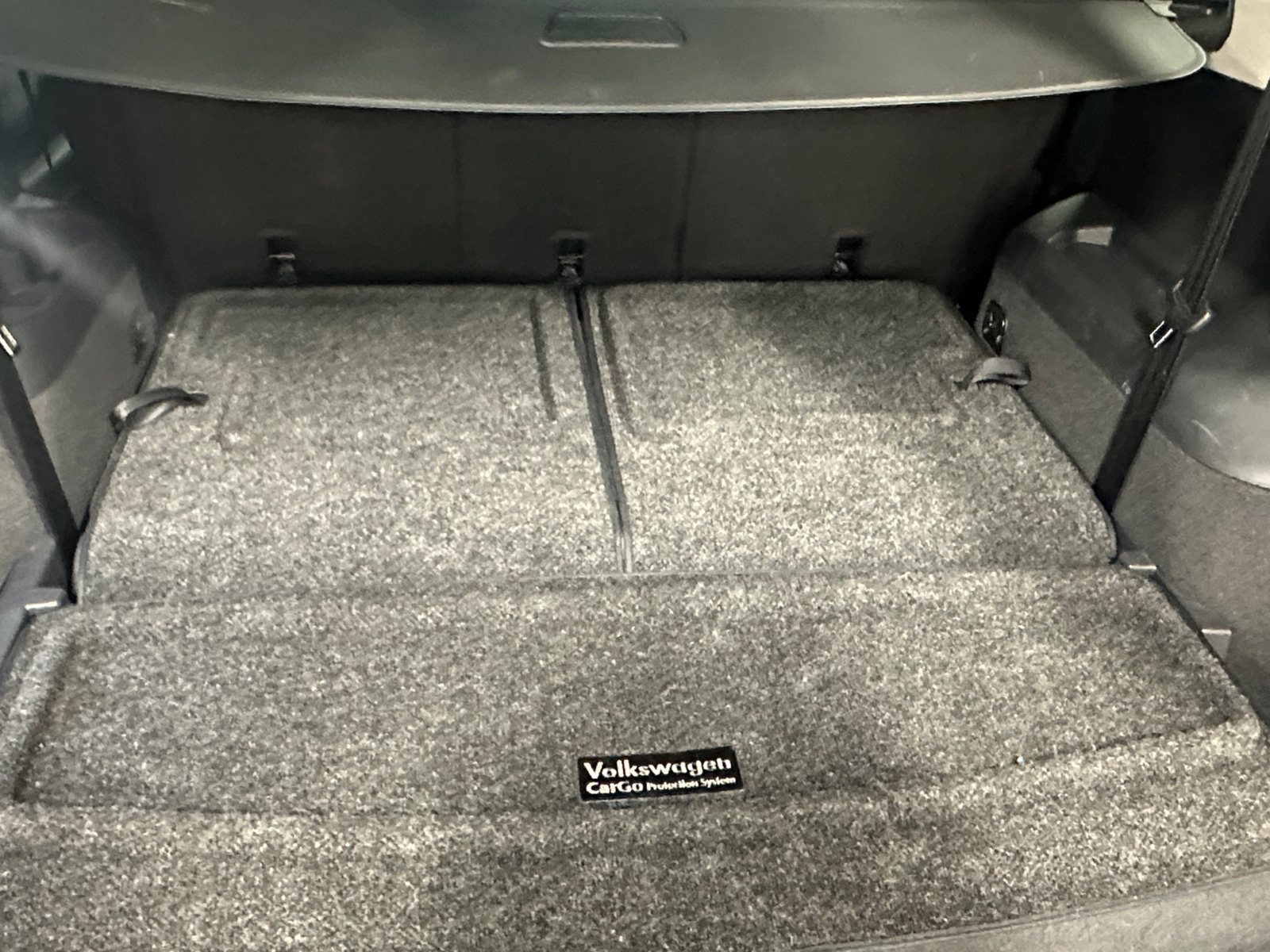 Thumbnail: 2022 Volkswagen Tiguan - 7