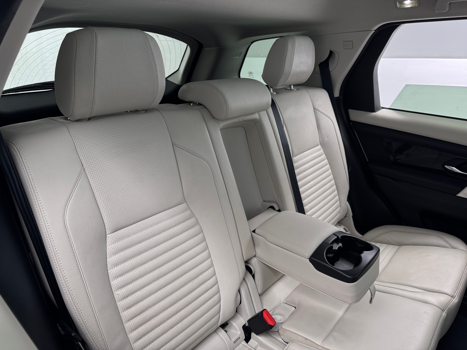 Thumbnail: 2021 Land Rover Discovery Sport - 5