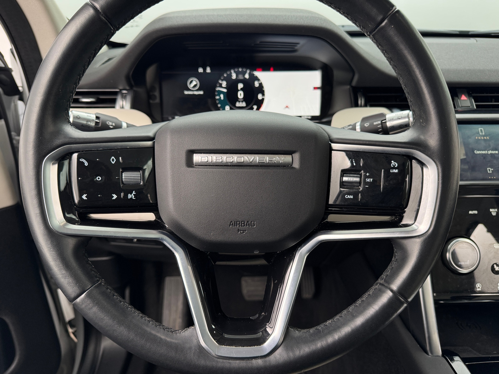 Thumbnail: 2021 Land Rover Discovery Sport - 4